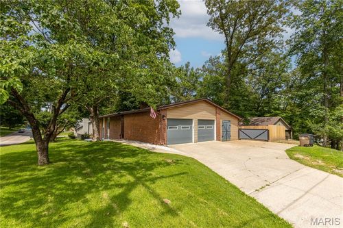 1700 Bertling St, Cape Girardeau, MO, 63701-2910 | Card Image