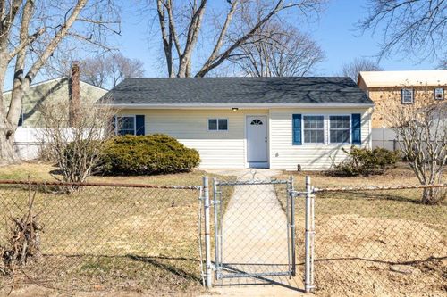 3 Emerald Ln N, Amityville, NY, 11701-2011 | Card Image