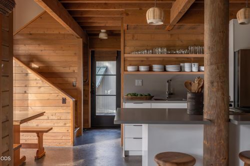 57569 Ranch Cabins Lane, Sunriver, OR, 97707 | Card Image