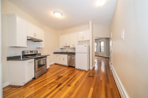 1-1728 Beacon St, Brookline, MA, 02445 | Card Image