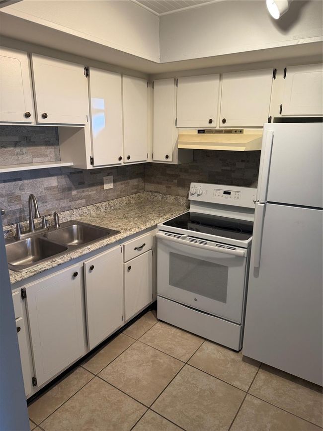 APT-110-3 - 2929 Se Ocean Blvd, Condo with 1 bedrooms, 2 bathrooms and null parking in Stuart FL | Image 7