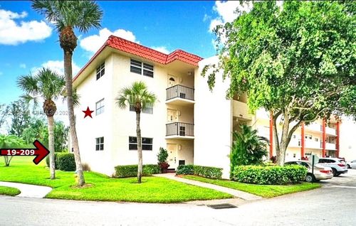 209-9220 S Hollybrook Lake Dr, Pembroke Pines, FL, 33025-1653 | Card Image