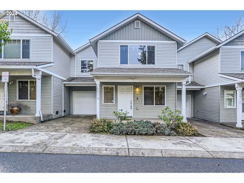 12-10611 Ne Fremont St, Portland, OR, 97220 | Card Image