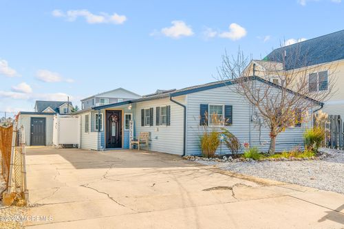 99 Lake Superior Dr, LITTLE EGG HARBOR TWP, NJ, 08087-1635 | Card Image