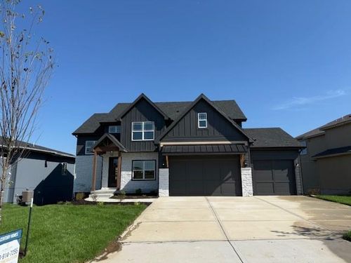 18409 Caenen St, Overland Park, KS, 66013-4519 | Card Image