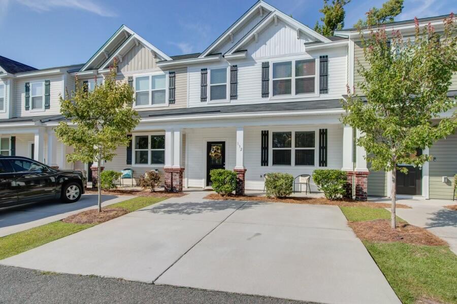 Alma Dr, Ladson, SC 29456
