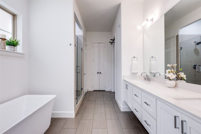 UNIT-1106 - 5015 Meridian Ln, Condo with 3 bedrooms, 3 bathrooms and null parking in Addison TX | Image 21