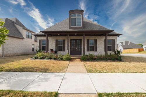 1617 Jennings Mill Ln W, Collierville, TN, 38017-2278 | Card Image