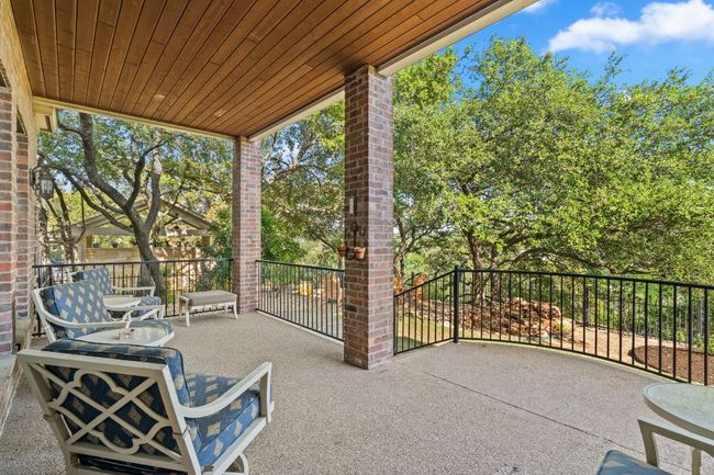 Another covered patio off of the den. | Image 27