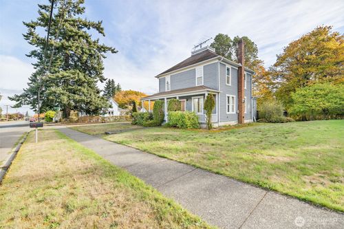 1203 S Pine St, Port Angeles, WA, 98362-7522 | Card Image