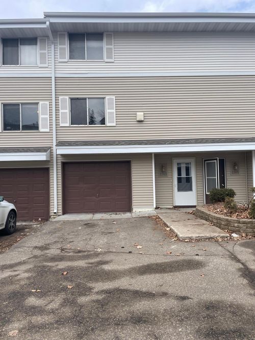 2363 Dorland Ln E, Maplewood, MN, 55119-5507 | Card Image