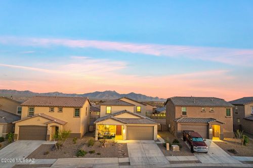 757 W Calle El Teclado, Sahuarita, AZ, 85629 | Card Image