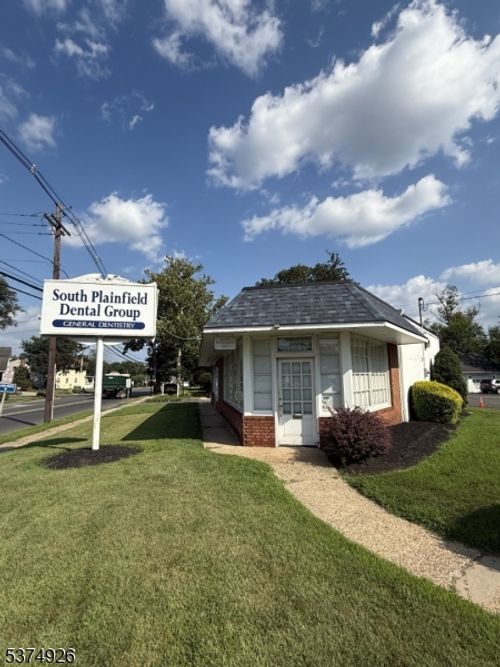 2412 Plainfield Ave, South Plainfield, NJ, 07080-3531 | Card Image