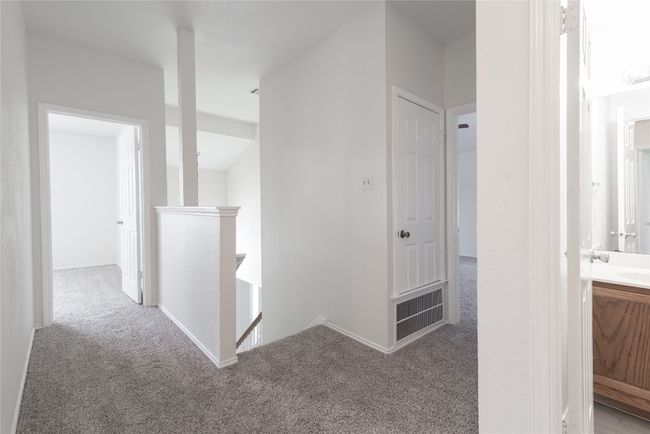 Hallway leading to downstairs | Image 35