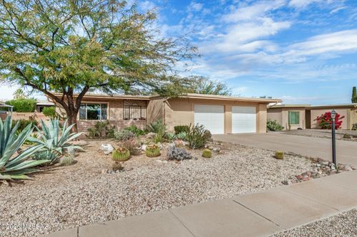 392 W Rio Altar, Green Valley, AZ, 85614 | Card Image