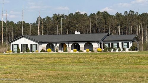 1100 Hillsboro St, Forest, MS, 39074-3415 | Card Image