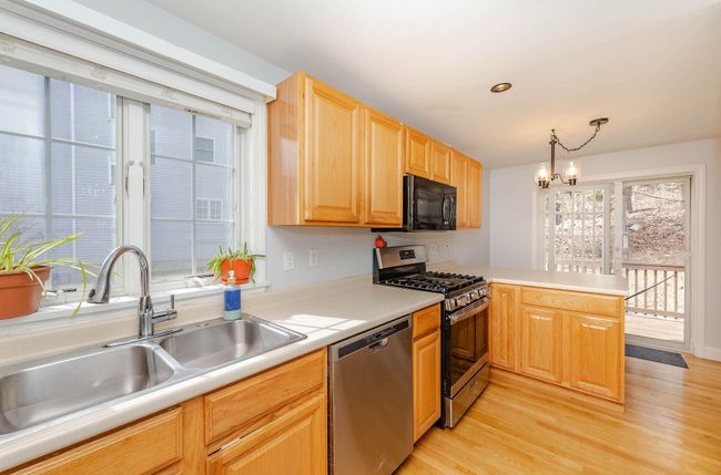18 Wingate Ln, House other with 2 bedrooms, 2 bathrooms and null parking in Dover NH | Image 4