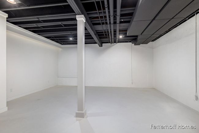 Basement | Image 34