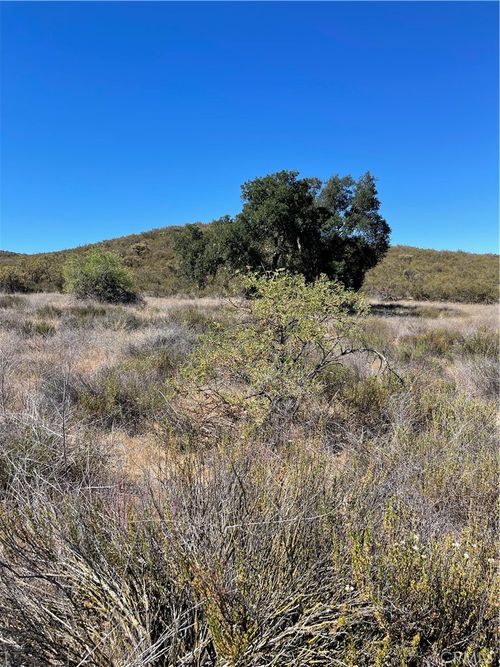 20 Stier St, Hemet, CA, 92543 | Card Image