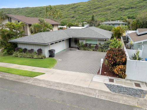 702 Hahaione St, Honolulu, HI, 96825-1031 | Card Image