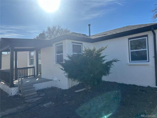 135 S Osceola St, Denver, CO, 80219-1831 | Card Image