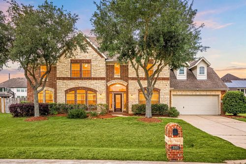 2321 Lakeway Dr, Friendswood, TX, 77546-6195 | Card Image