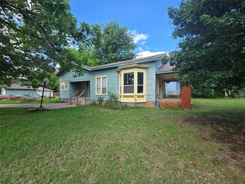 704 E Vilas Ave, Guthrie, OK, 73044-5235 | Card Image