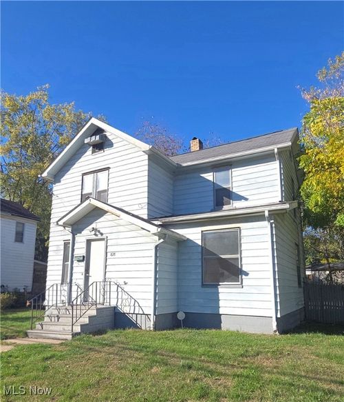 828 Park Ave, Girard, OH, 44420 | Card Image