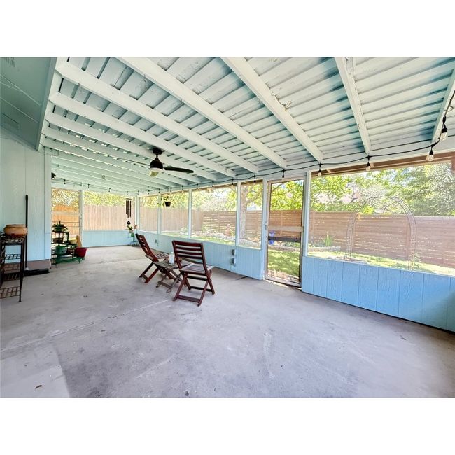 8112 Cache Dr, House other with 3 bedrooms, 2 bathrooms and 6 parking in Austin TX | Image 9