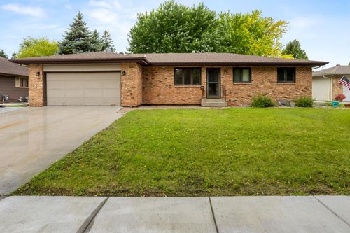3715 Burritt St S, Fargo, ND, 58104-6413 | Card Image