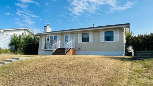 44 Cedar Cres, Drumheller, AB, T0J0Y7 | Card Image