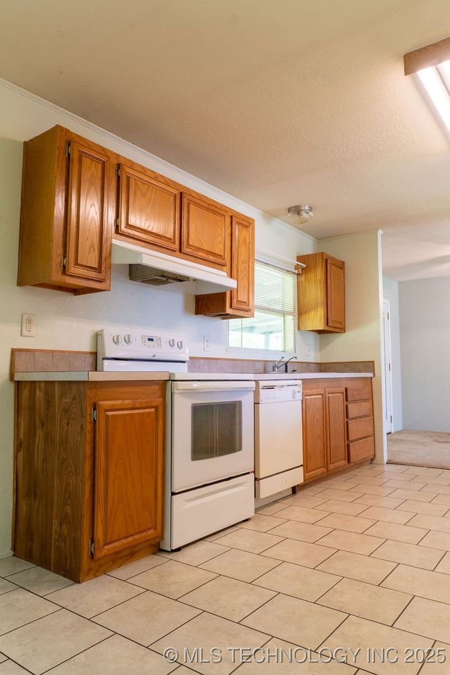 1575 Maple St, House other with 3 bedrooms, 2 bathrooms and null parking in Grant OK | Image 13
