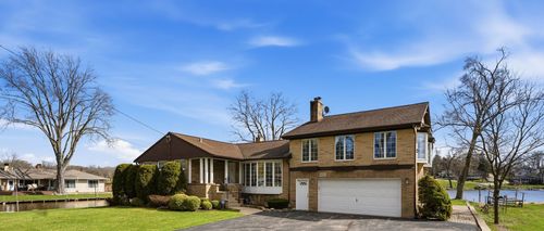 8622 Bayport Ln, Cary, IL, 60013-3012 | Card Image