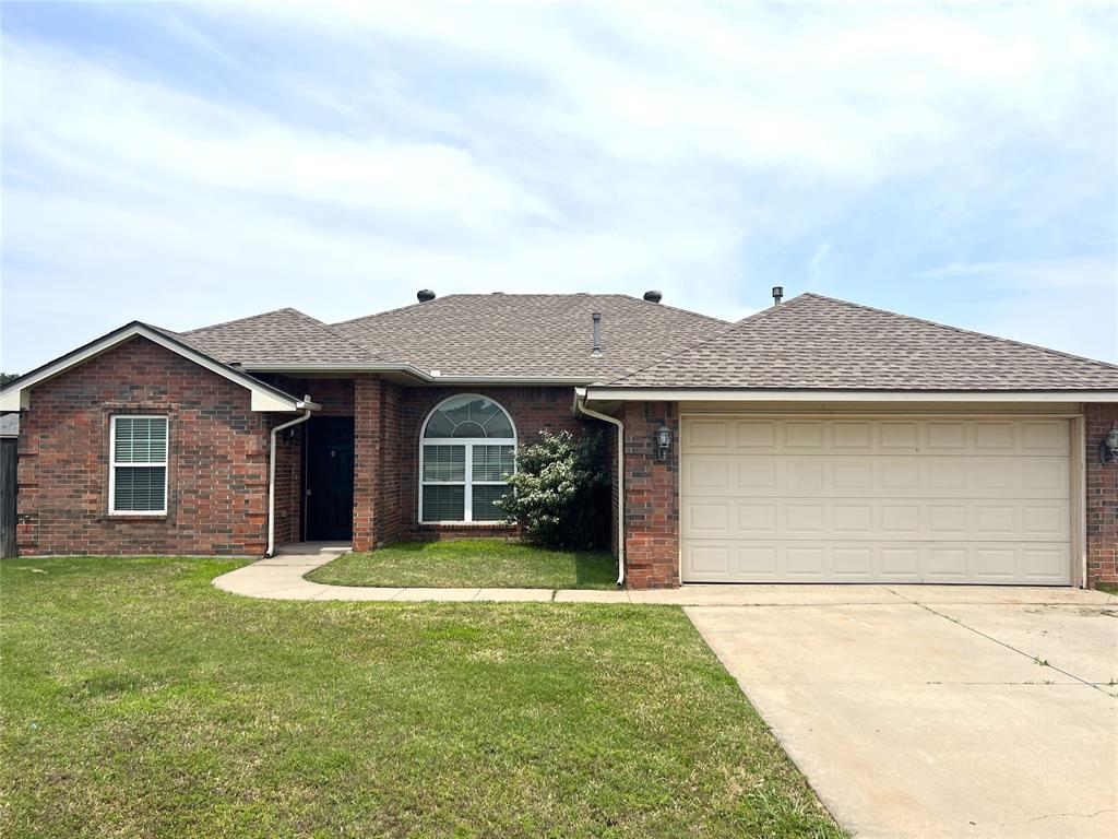 Korie Dr, Edmond, OK 73013