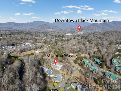 102 Llama Way, Black Mountain, NC, 28711-3847 | Card Image