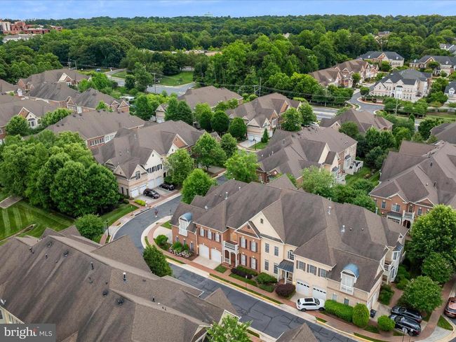 12753 Lavender Keep Cir, Townhouse with 4 bedrooms, 5 bathrooms and null parking in FAIRFAX VA | Image 58