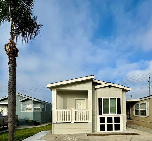 spc-18-2627 E La Palma Ave, Anaheim, CA, 92806-2305 | Card Image