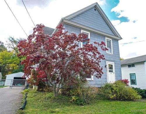 2727 W Church St, Eden, NY, 14057-1012 | Card Image