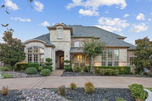 1108 King Mark Dr, Lewisville, TX, 75056-5786 | Card Image