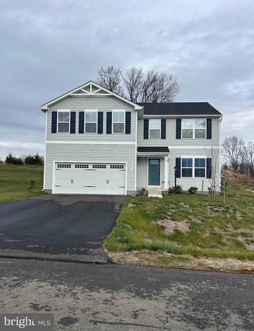 801 Otero Ln, HEDGESVILLE, WV, 25427 | Card Image