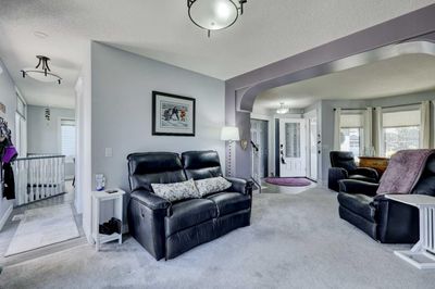 19 Woodside Cres Nw, House detached with 3 bedrooms, 2 bathrooms and 4 parking in Airdrie AB | Image 3