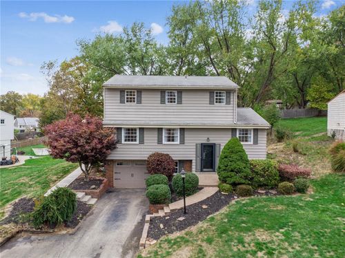 2642 Sapling St, Allison Park, PA, 15101-4203 | Card Image
