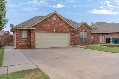 604 Sw 160th St, Moore, OK, 73170-7633 | Card Image
