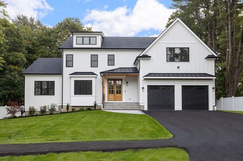 5 Bradford Rd, Natick, MA, 01760-1211 | Card Image