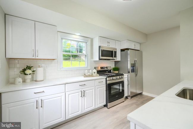 10 Glenwest Ct, House other with 5 bedrooms, 3 bathrooms and null parking in BALTIMORE MD | Image 5