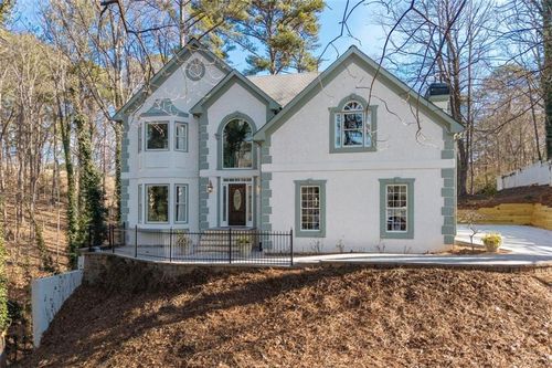 9570 Huntcliff Trce, Atlanta, GA, 30350-2612 | Card Image