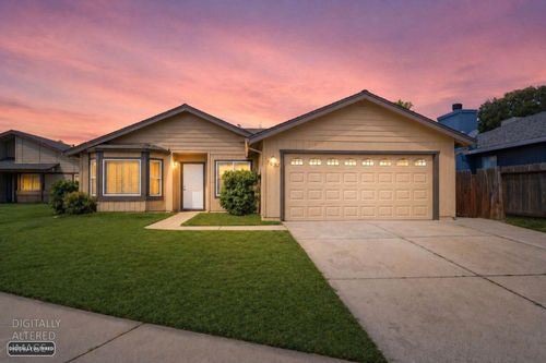 7632 Harmony Oaks Way, Sacramento, CA, 95828 | Card Image