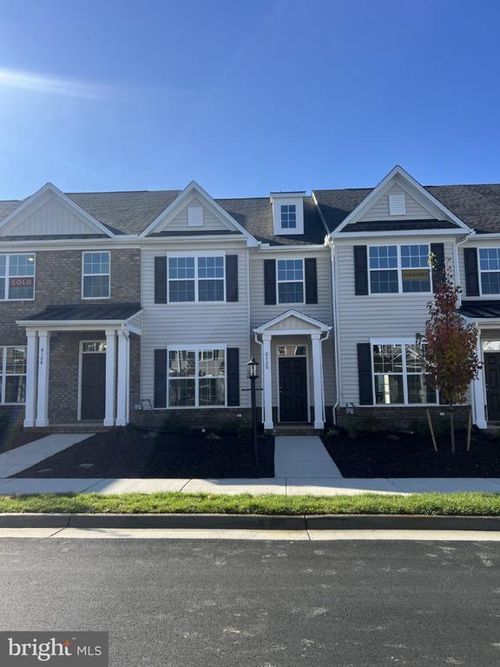 6130 Belay Dr, North Chesterfield, VA, 23234-3456 | Card Image