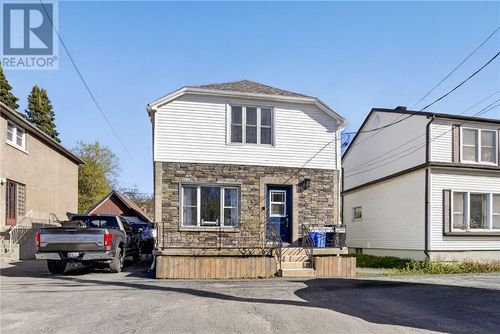 401 Wembley Dr, Sudbury, ON, P3E1P1 | Card Image