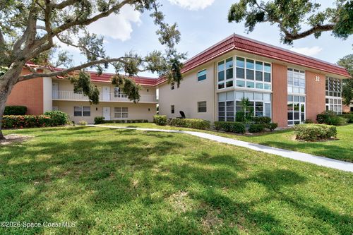 205-32 Pine Arbor Ln, VERO BEACH, FL, 32962-4676 | Card Image